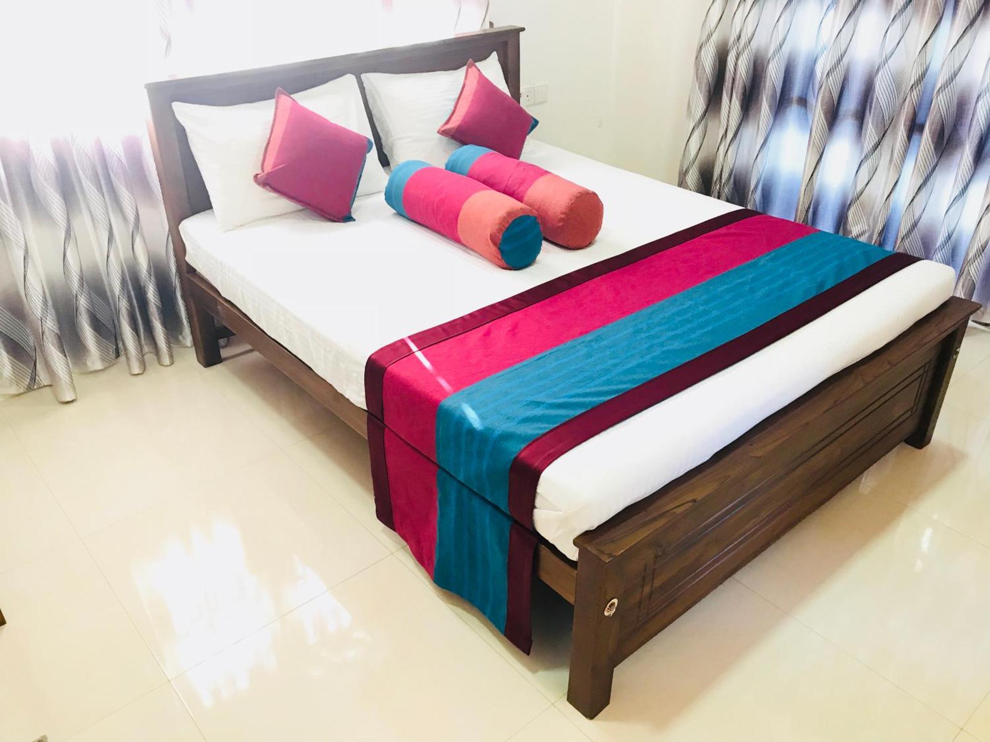 Golden Residence Anuradhapura Rum bild